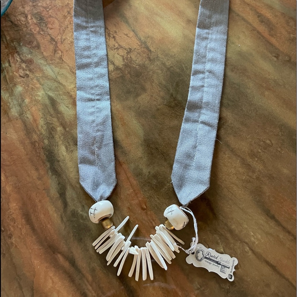 Fabric necklace